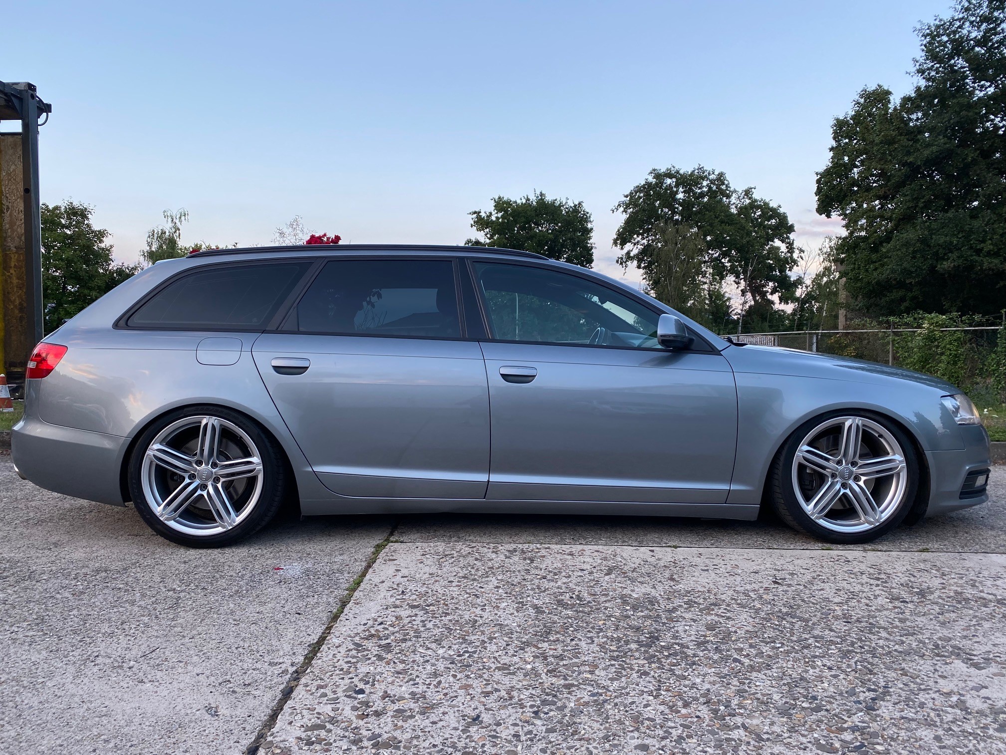 OBDAPP Shop - Audi A6 4F C6 electronic lowering of the air suspension  without coupling rods/hardware adjustment